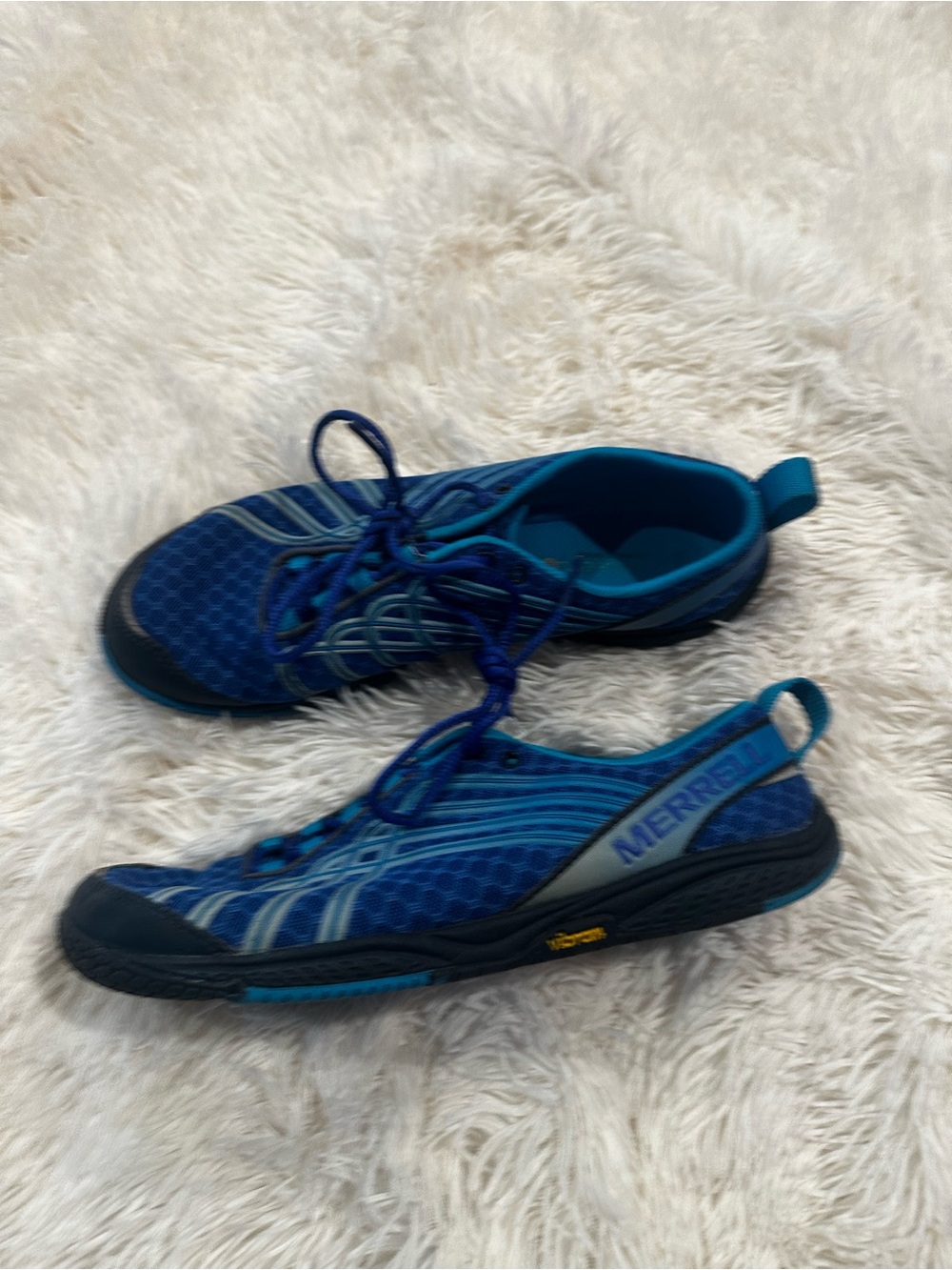 Merrell women’s Blue Trail tennis Shoes 9.5